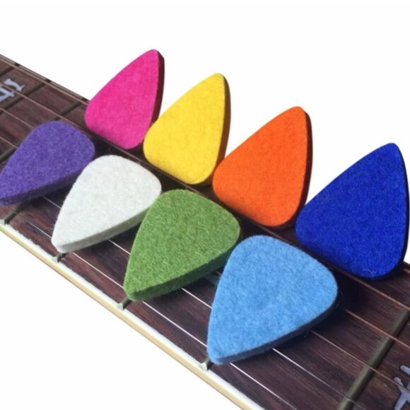 🍀 3/$15 NWT 10 Pack Felt Ukulele Colorful Picks Set - Picture 1 of 3